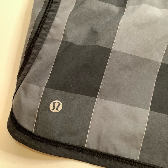 LULULEMON Groovy Run Short in Gros Gingham Size 6 - Picture 4 of 11